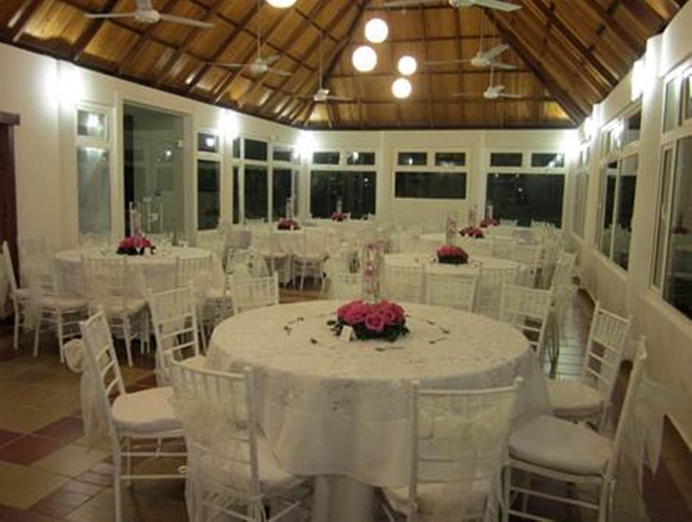 Sanha Plus Hotel Santa Marta  Exterior photo